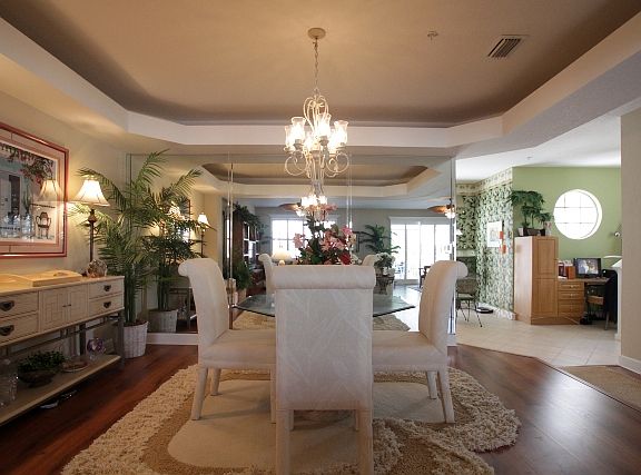2nd image of 140 Yacht Club Cir