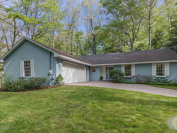 3rd image of 1239 Waukazoo Dr