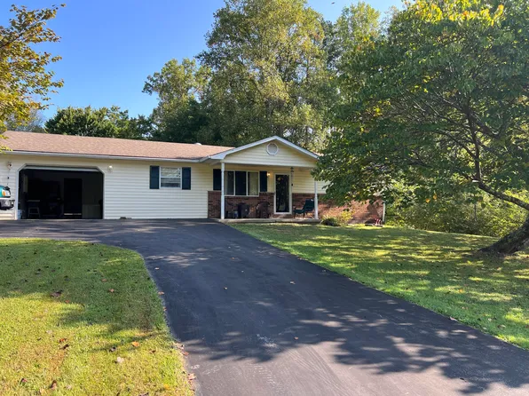 1479 E Williamsburg St, Whitley City, KY 42653