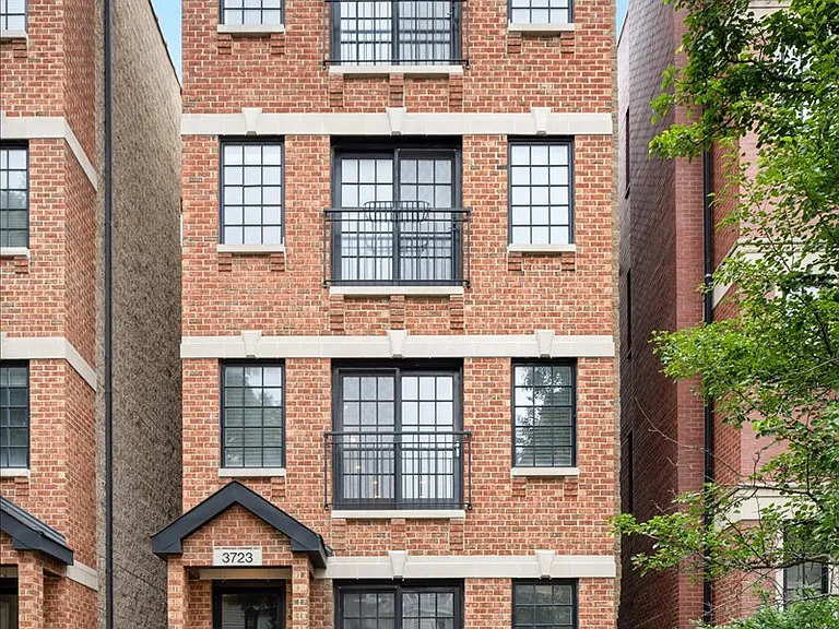 3723 N Wilton Ave #2 — Photo 1