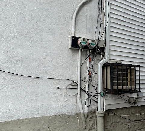 4th image of 2529 E 22nd St
