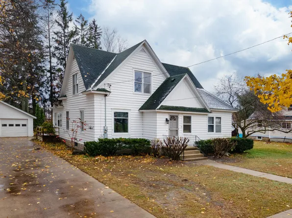 115 W Fennville St, Fennville, MI 49408