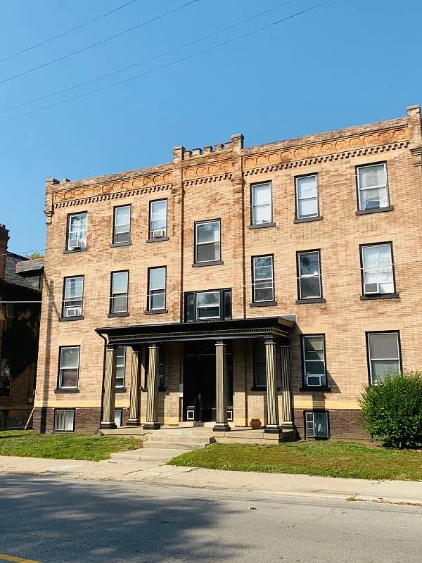 Building Photo - 254 Buttles Ave