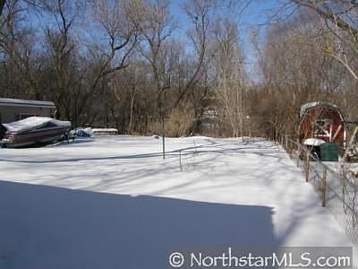 4th image of 297 County Road B W