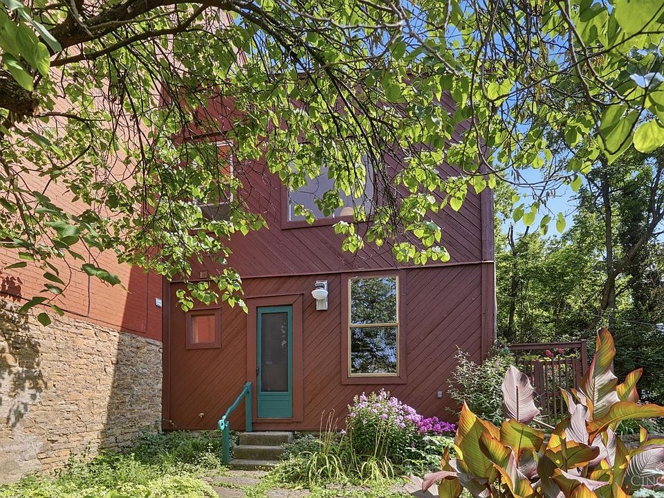1st image of 108 W Clifton Ave