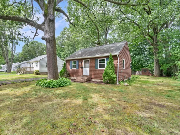 141 Deepwood Drive, Manchester, CT 06040