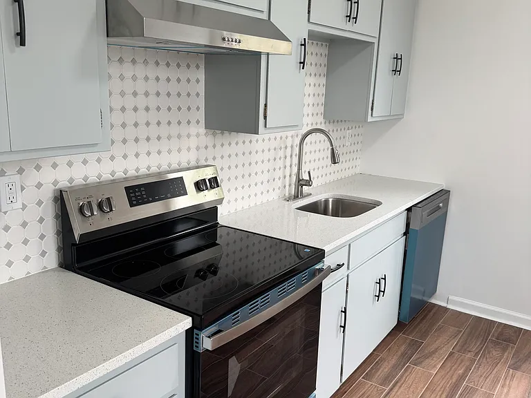 24 High St #2-R — Photo 8