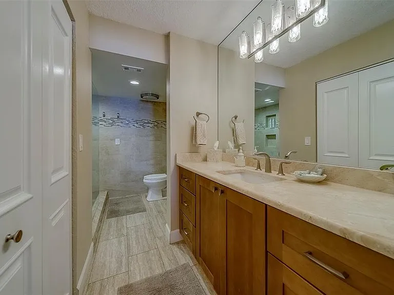 17980 Gulf Blvd #402 — Photo 23