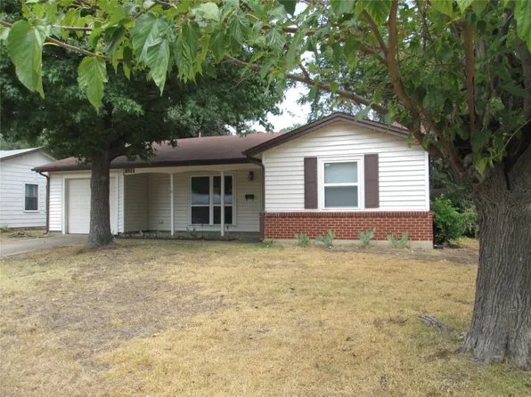 1811 Ridgewood St, Irving, TX 75062