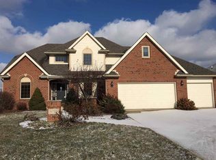 11728 Coral Springs Dr, Fort Wayne, IN 46845