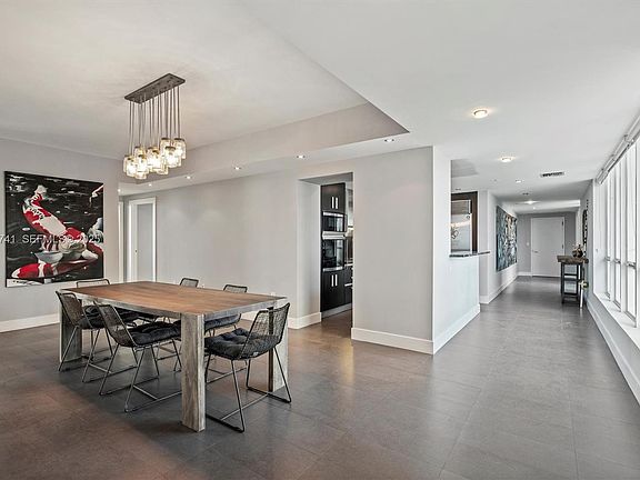 3rd image of 520 West Ave APT 1701