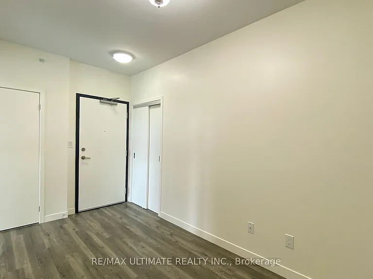 128 King St N #710 — Photo 6