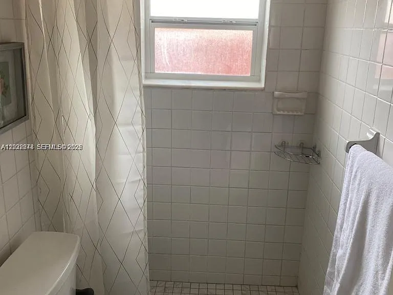 2526 McKinley St #C — Photo 9