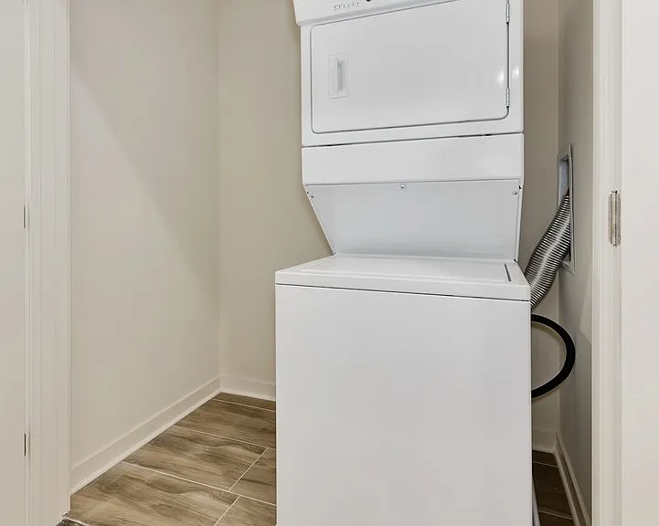 2824 W Van Buren St #302 — Photo 9