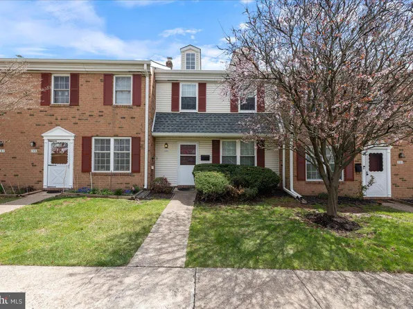 205 Brunswick Ct, Lansdale, PA 19446