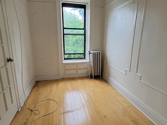 Rented by BLS Realty | media 2