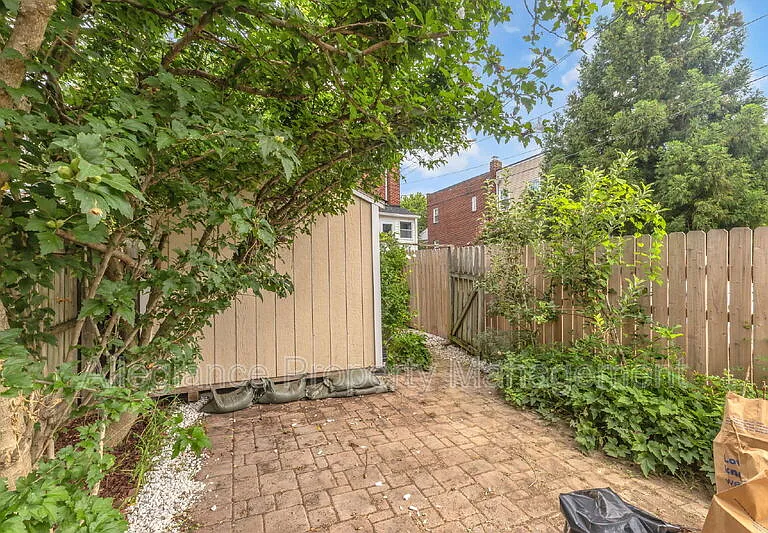 525 E Alexandria Ave — Photo 30