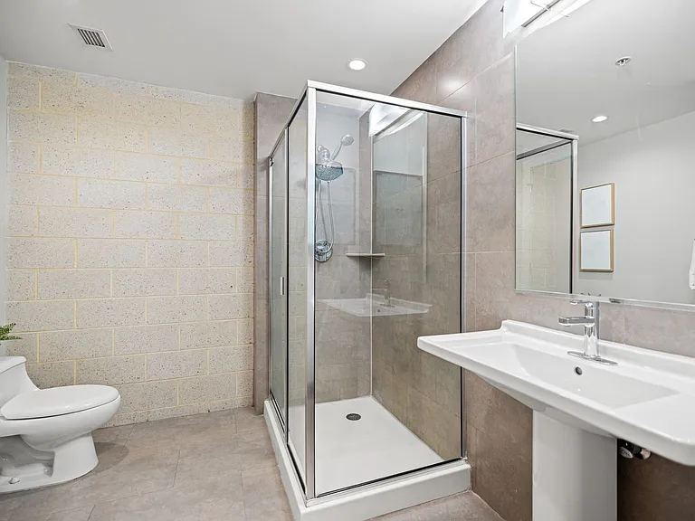 1133 14th St NW #211 — Photo 14