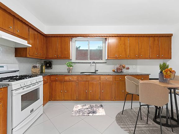 5th image of 8846 7th Ave APT 1