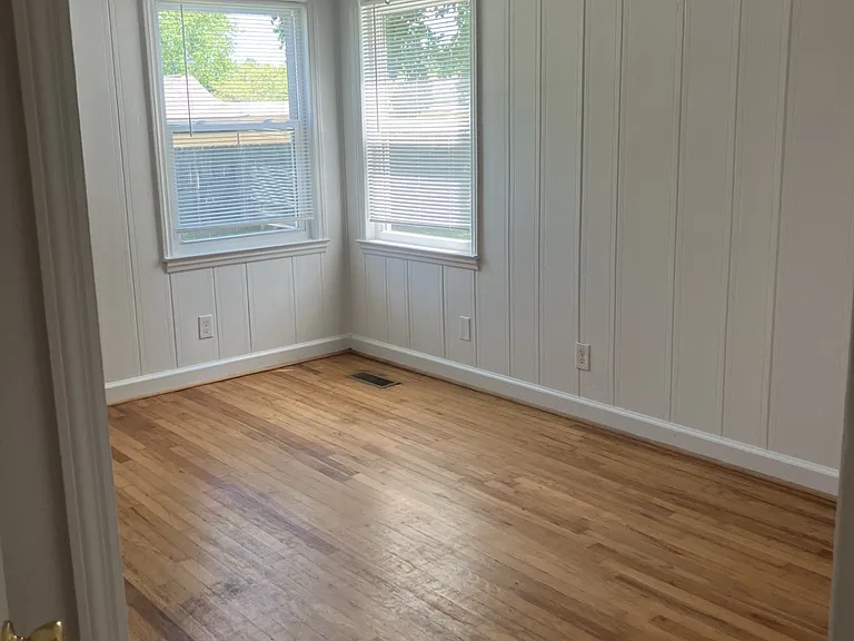 6836 Robin Dr — Photo 23