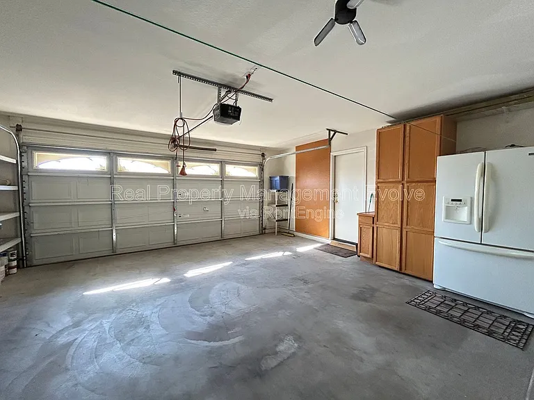 16036 N 11th Ave #1019 — Photo 39