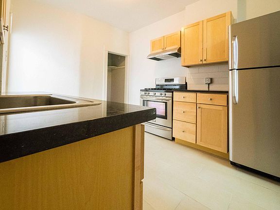 2nd image of 3522 E 17th Ave APT B