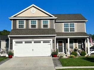 1020 N Lemen St, Fenton, MI 48430