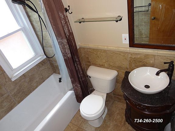 5th image of 18867 Milburn St
