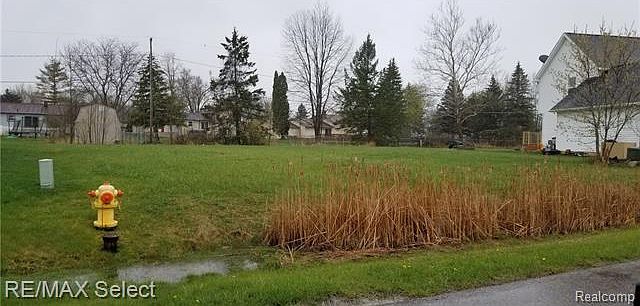 2nd image of 82 Shadycroft Dr