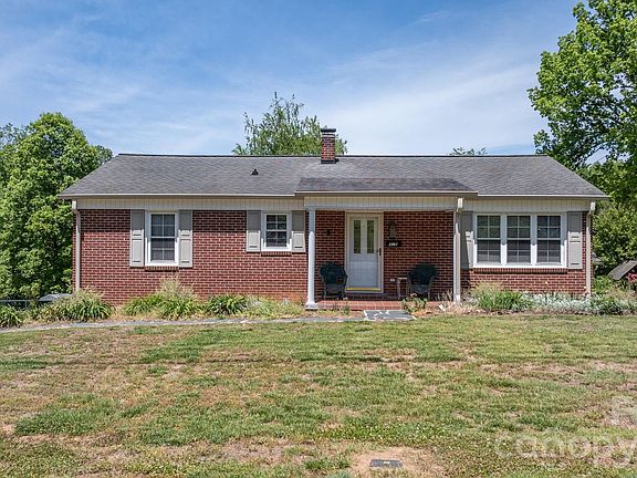 2nd image of 406 Swanson Dr SW