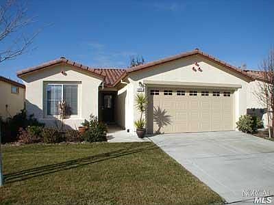 1st image of 305 Spyglass Dr