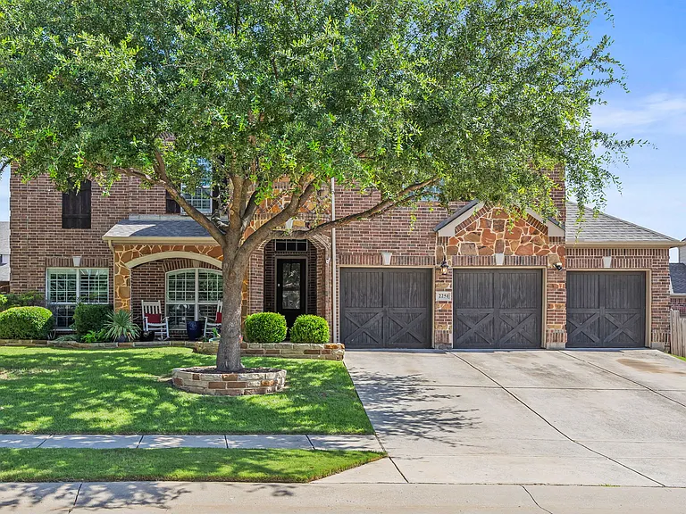 2251 Cold Water Dr — Photo 1