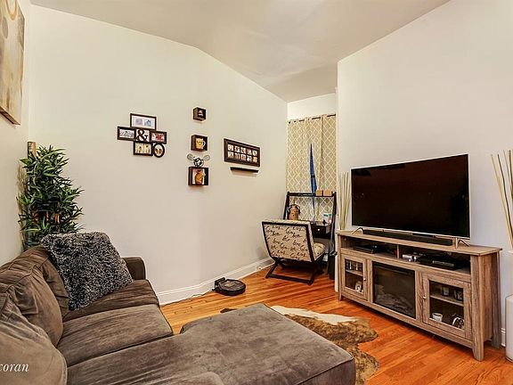 2nd image of 175 Claremont Ave APT 4