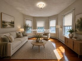 69 Newton St, Somerville, MA