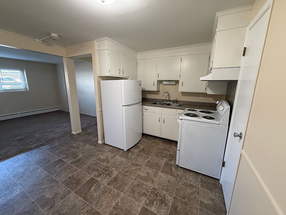 1st image of 1090 Mineral Spring Ave APT 2