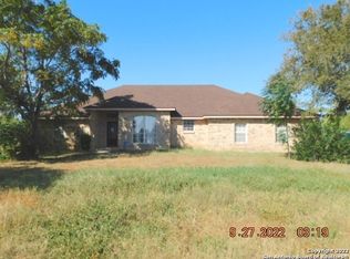 631 Home Xing, Adkins, TX 78101