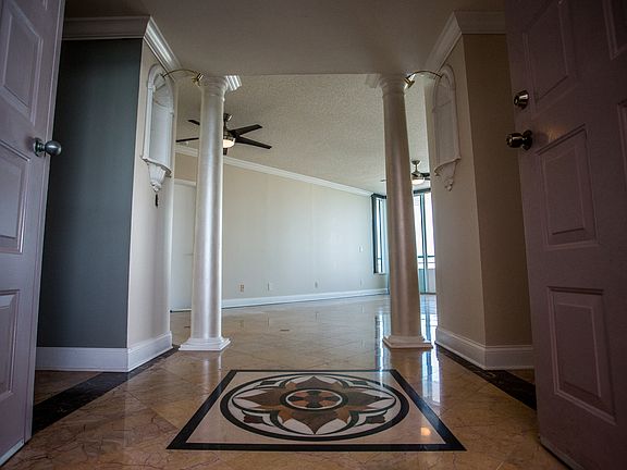 4th image of 1540 Gulf Blvd APT 1803