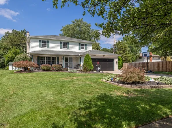 30858 South Ct, North Olmsted, OH 44070