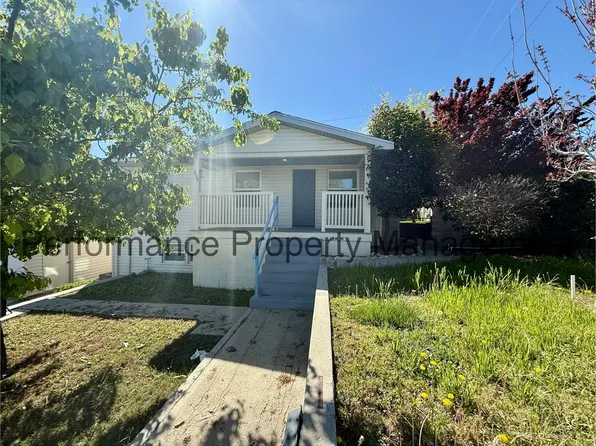 699 E St, Taft, CA 93268