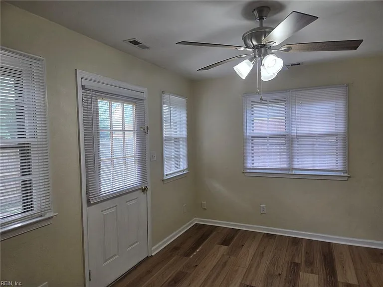 844 Lord Leighton Dr — Photo 10