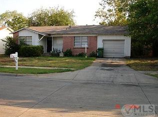708 Tanglewood Dr, Hurst, TX 76053
