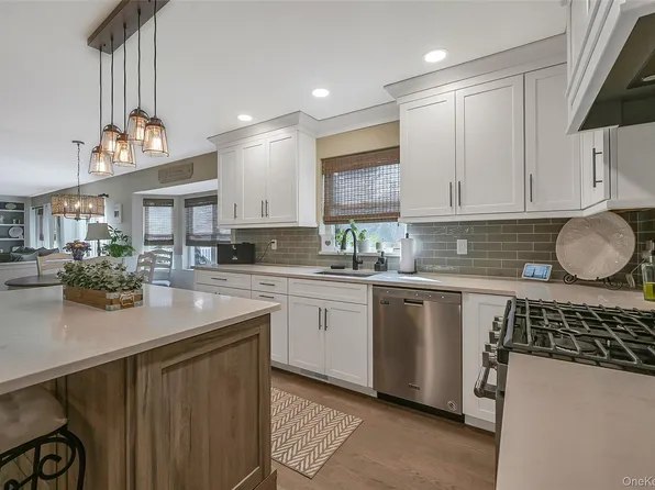 4 Apple Lane, Wading River, NY 11792