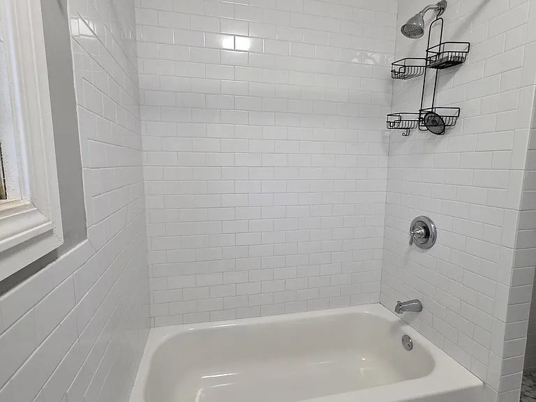 3353 Dellwood Ave — Photo 11