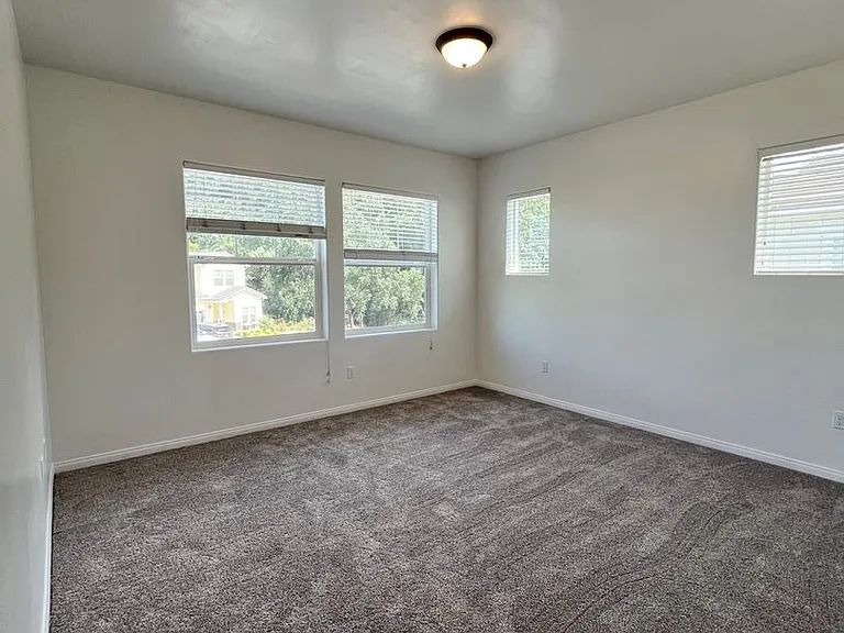 376 Lily Pad Ln — Photo 28