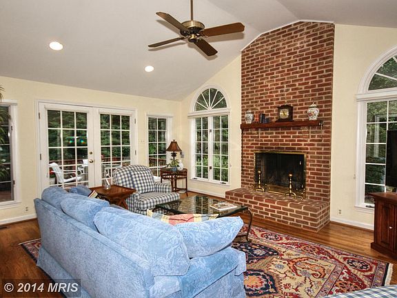 3rd image of 9507 Pamlico Ln