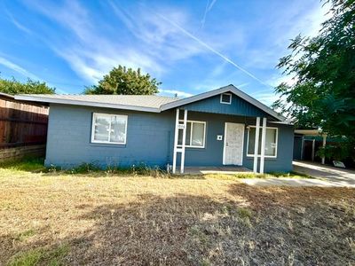 1036 W Dakota Ave, Fresno, CA, 93705