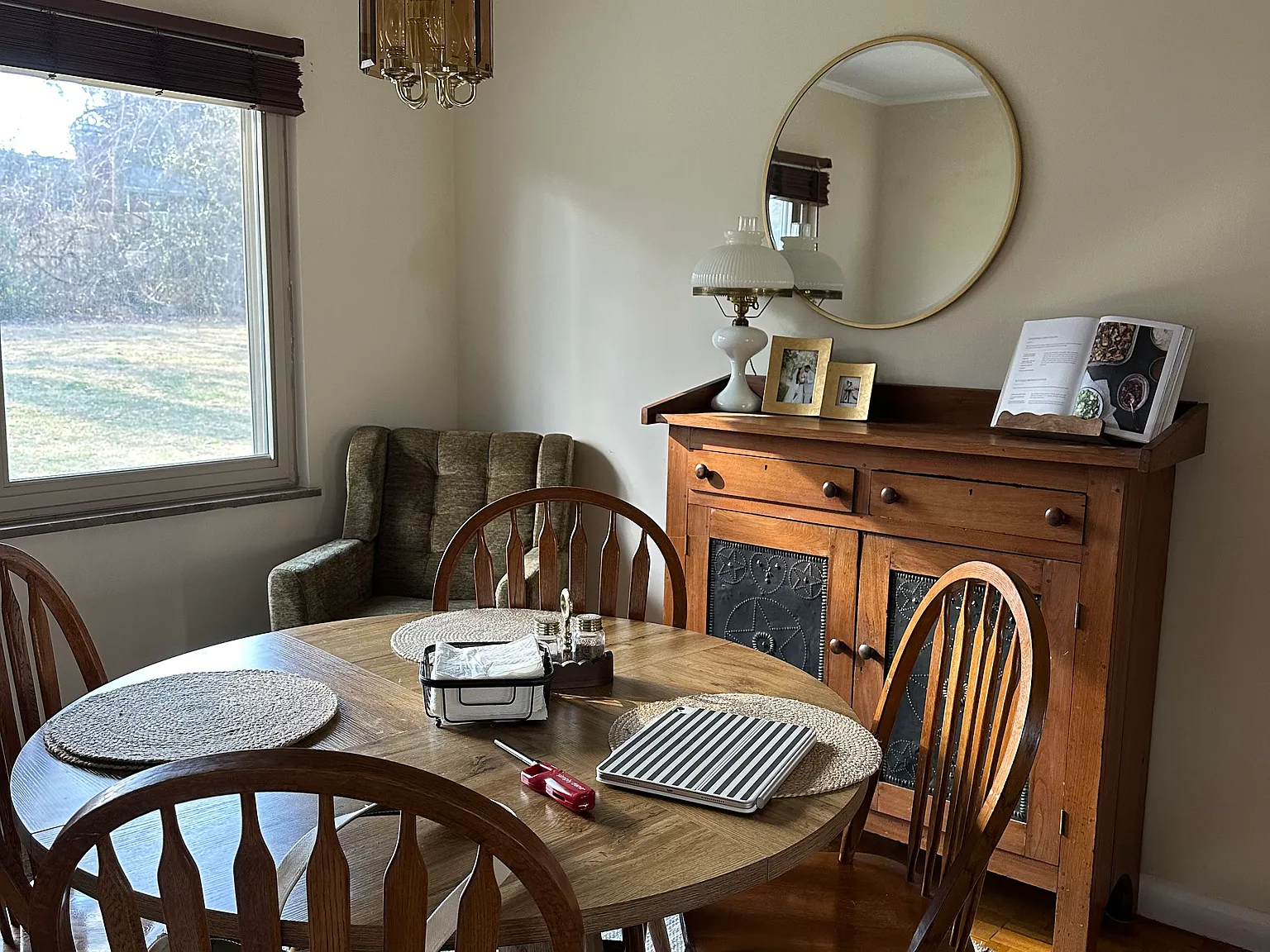 3 bed, 1456 sqft, $1,900 — Photo 3