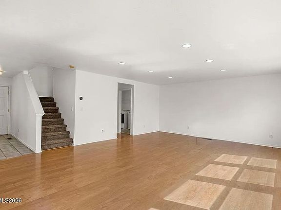 2nd image of 9490 Autumn Leaf Way