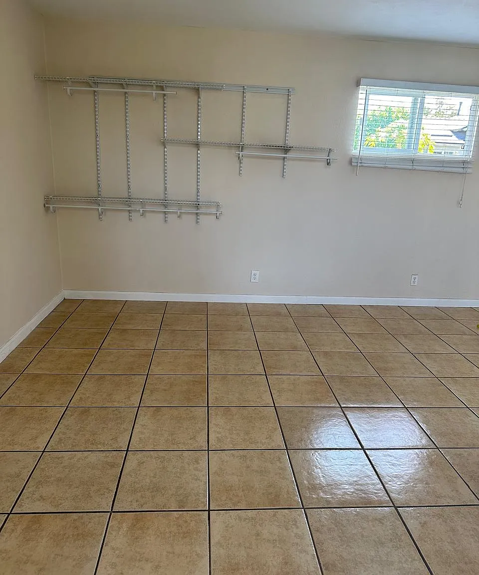 Studio, 400 sqft, $1,700 — Photo 1