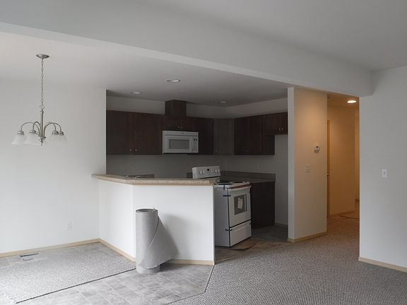 3rd image of 1778 NW Bandit Way